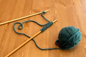 starting your knit stitch